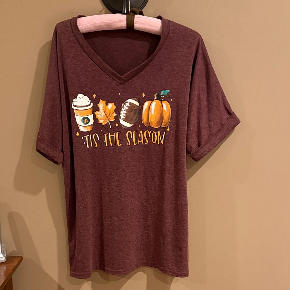 Maroon 'Tis the Season Graphic Tee
